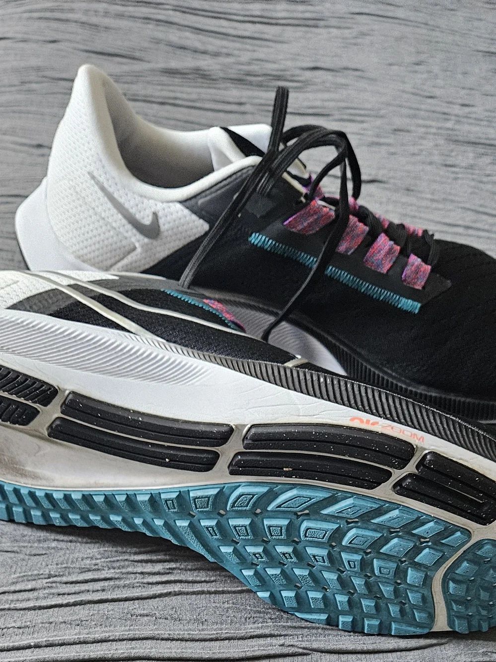 Nike lightweight zoom
